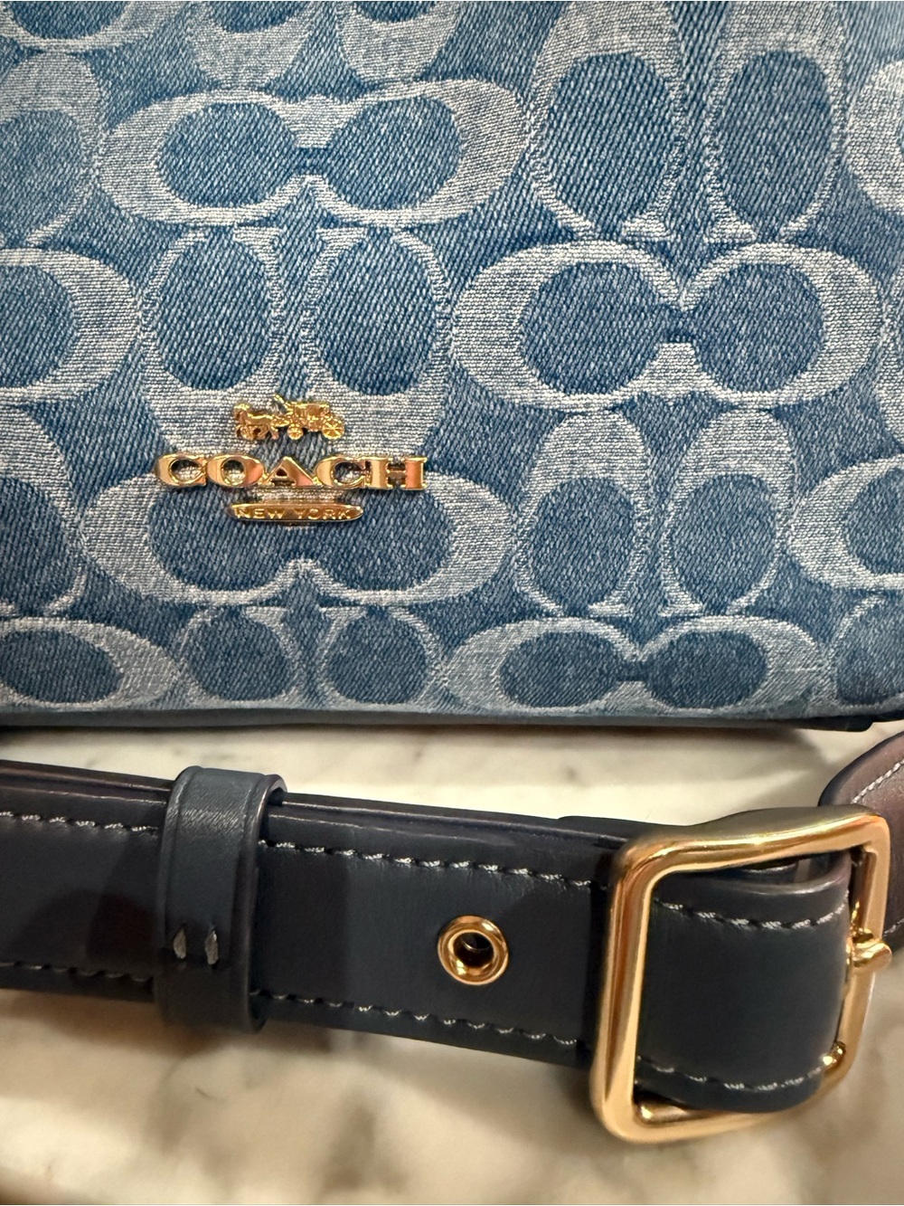 ❌sold❌Coach Hadley Signature Denim Convertible Crossbody Bag Blue Gold 2025 - Picture 9 of 12
